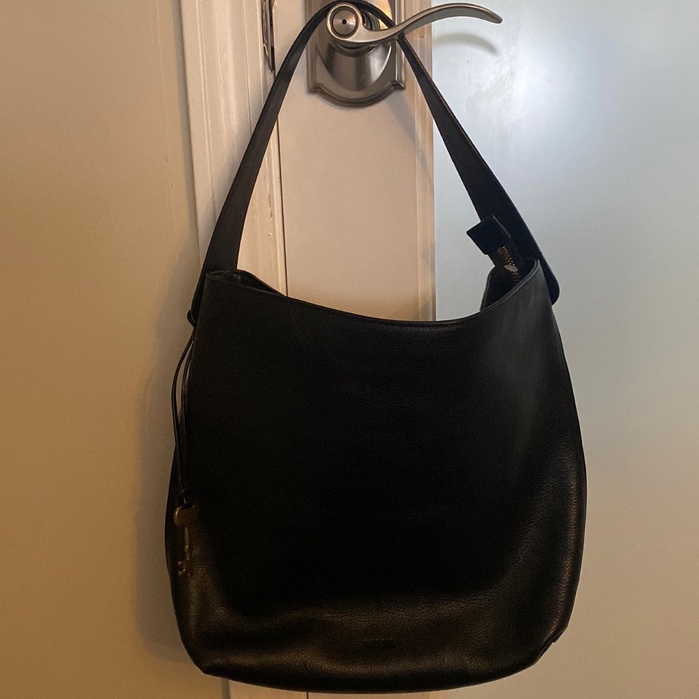 Fossil pocketbook